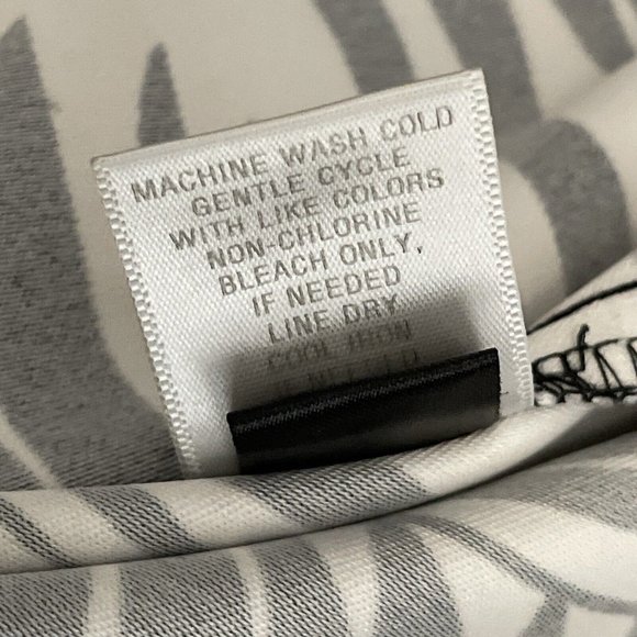 Dressbarn Womans Shift Dress Black White Zip Floral Career Church Size 6 - Picture 7 of 7